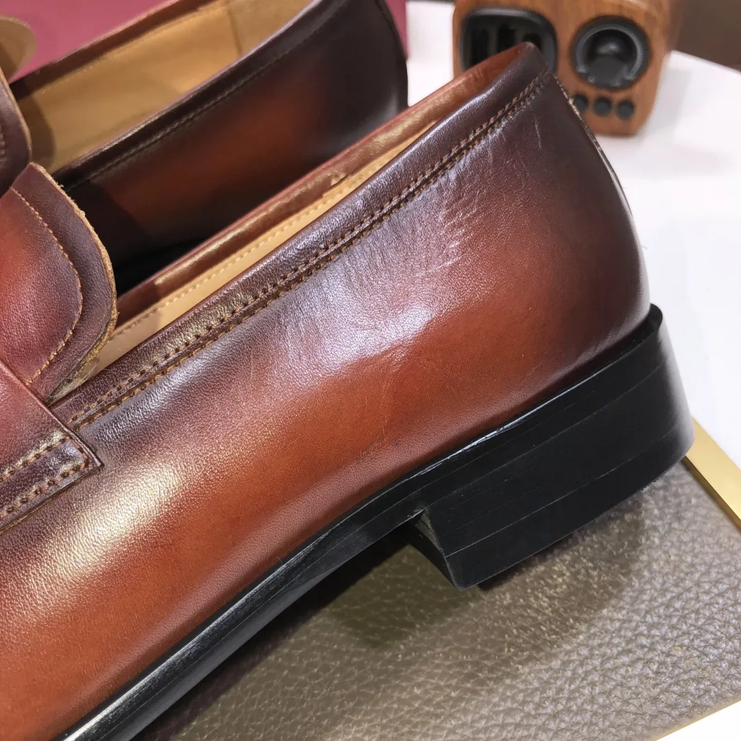 Men's shoes 💰500💰 [Ferragamo/Ferragamo] The latest model in the counter. Original imported high-quality cowhide with open sides + imported 🐂 water-dyed cowhide lining + original luxury metal buckle + original combination outsole. Comparison without pressure 38--45 (45 is custom-made and cannot be returned or exchanged)